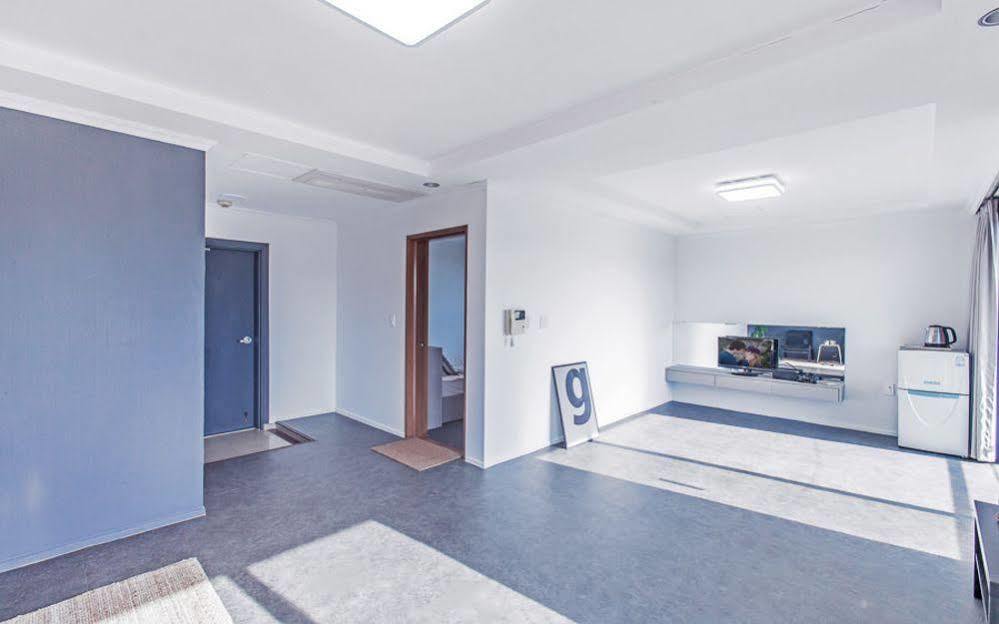 Maniju Pension Oedo-dong Экстерьер фото